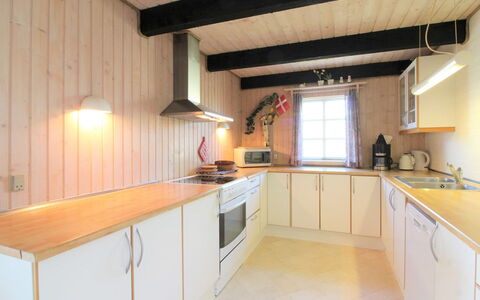 Arita - 250M from the Sea: Zona Residenziale, Tetto, Sobborgo, Driveway, Estate, Camino