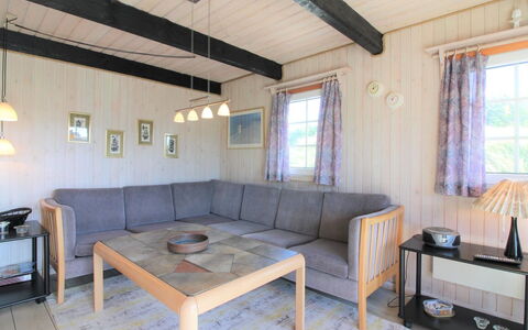 Arita - 250M from the Sea: Zona Residenziale, Tetto, Sobborgo, Driveway, Estate, Camino