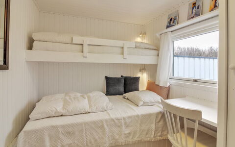 Rutha - 45M from the Sea: Letto, Camera Da Letto, Interior Design, Legna, Pavimento, Pavimentazione, Mobilia, Lenzuolo, Bedding, Soffitto