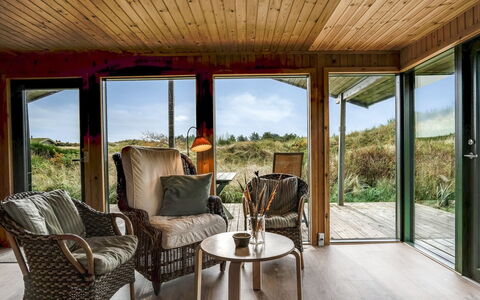 Hunved - 500M from the Sea: Legna, Villetta, Latifoglie, Edifici Giardino, Eco Hotel, Sedia, Portico, Color Legno, Log Cabin, Plank