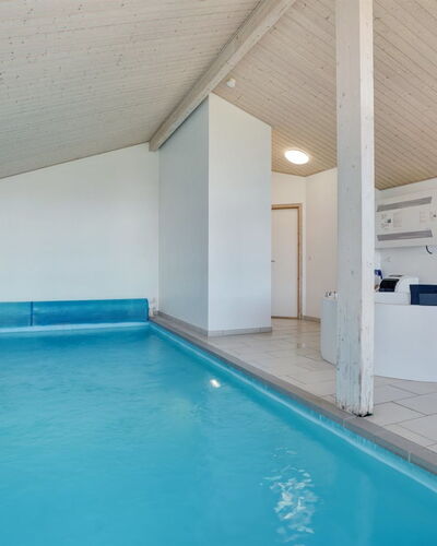 Niela - 800M from the Sea