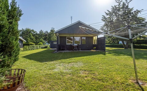Davida - 400M from the Sea: Erba, Casa, Tetto, Casa, Villetta, Arbusto, Lotto, Area Rurale, Agriturismo, Groundcover