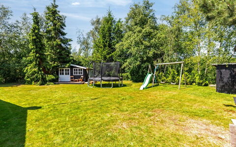 Gabi - 700M from the Sea: Erba, Arbusto, Casa, Giardino, Casa, Villetta, Lotto, Prato, Groundcover