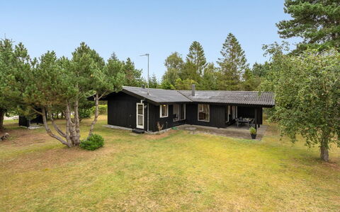 Elja - 600M from the Sea: Legna, Casa, Villetta, Casa, Tetto, Area Rurale, Raccordo, Log Cabin, Edifici Giardino, Latifoglie