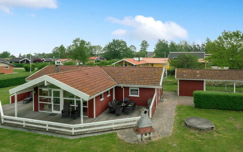 Folke - 250M from the Sea: Comunita 'Impianto, Luce Del Sole, Pianta Erbacea, Giardino, Piantagione, Agricoltura, Azienda Agricola