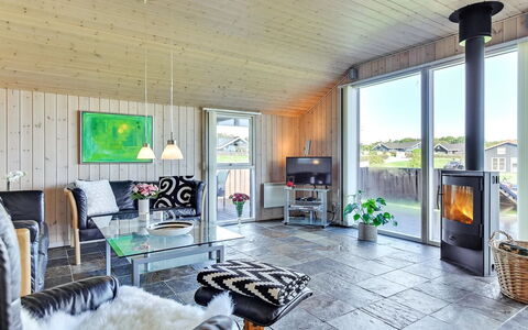 Alexis - 250M from the Sea: Legna, Casa, Villetta, Soffitto, Soggiorno, Divano, Log Cabin, Lampada, Latifoglie
