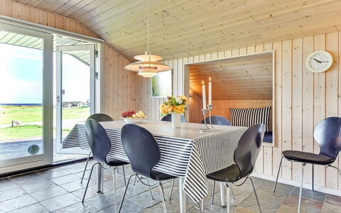 Alexis - 250M from the Sea: Mobilia, Legna, Interior Design, Cucina & Sala Da Pranzo Tavolo, Tavolo, Sedia, Pavimentazione, Sala Da Pranzo, Soffitto, Pavimento