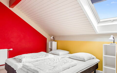 Fotij - 2.3Km from the Sea: Interior Design, Camera Da Letto, Letto, Bedding, Pavimento, Soffitto, Lenzuolo, Pavimentazione, Telaio Del Letto, Casa