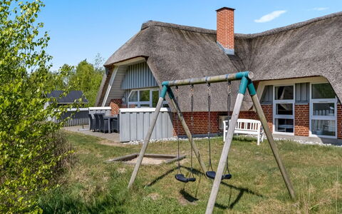 Atti - 2.5Km from the Sea: Thatching, Villetta, Casa, Tetto, Casa, Agriturismo, Capanna, Estate, Villaggio