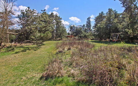 Marja - 1.3Km from the Sea: Tetto, Casa, Villetta, Raccordo, Shade, Agriturismo, Estate, Driveway, Edifici Giardino, Cortile