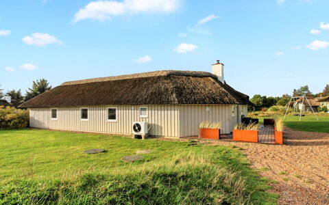 Annalise - 1Km from the Sea: Legna, Villetta, Latifoglie, Plank, Color Legno, Edifici Giardino, Design, Cortile, Log Cabin, Backyard
