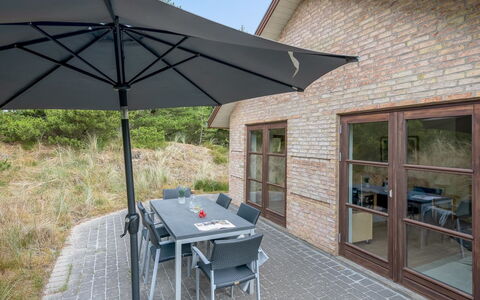 Thormar - 1.5Km from the Sea: Legna, Tetto, Architettura, Casa, Casa, Villetta, Raccordo, Latifoglie, Pendenza, Estate
