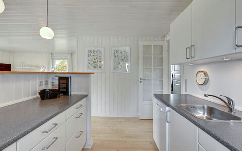 Shalez - from the Sea: Casa, Tetto, Casa, Villetta, Capannone, Edifici Giardino, Raccordo, Cortile, Log Cabin, Capanna