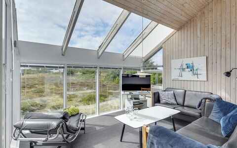 Anthonette - from the Sea: Interior Design, Soffitto, Mobilia, Architettura, Pavimentazione, Casa, Pavimento, Divano, Sedia, Soggiorno