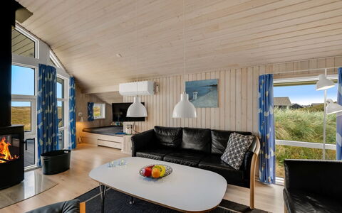 Zaga - from the Sea: Casa, Villetta, Log Cabin, Latifoglie, Soggiorno, Sedia, Color Legno, Ricorrere, Hotel