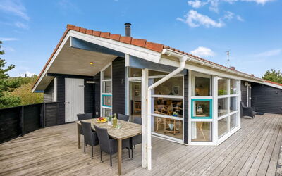 Andrie - 800M from the Sea