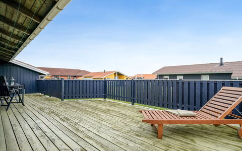 Odmar - 300M from the Sea: Legna, Casa, Villetta, Casa, Tetto, Area Rurale, Raccordo, Log Cabin, Edifici Giardino, Latifoglie