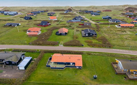Odmar - 300M from the Sea: Legna, Casa, Villetta, Casa, Tetto, Area Rurale, Raccordo, Log Cabin, Edifici Giardino, Latifoglie