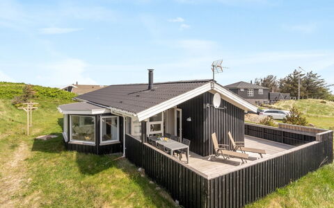 Gerlis - 75M from the Sea: Legna, Casa, Villetta, Casa, Tetto, Area Rurale, Raccordo, Log Cabin, Edifici Giardino, Latifoglie