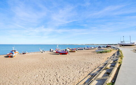 Majgull - 150M from the Sea: Casa, Casa, Porta, Tetto, Villetta, Estate, Giardino, Shade, Raccordo, Cortile