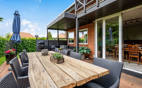 Thiokk - 500M from the Sea: Legna, Casa, Portico, Deck, Latifoglie, Tetto, Color Legno, Pavimento In Legno, Eco Hotel