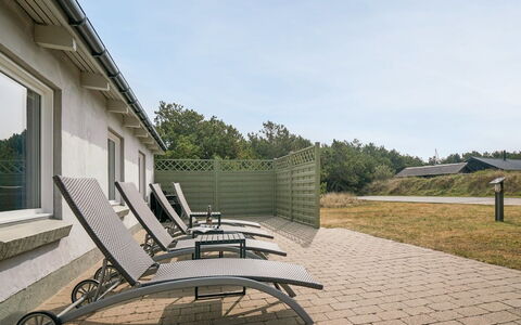 Lenni - 700M from the Sea: Legna, Casa, Portico, Deck, Latifoglie, Tetto, Color Legno, Pavimento In Legno, Eco Hotel