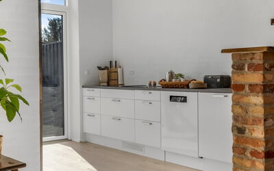 Klaudius - 2Km from the Sea