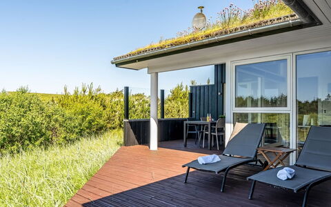 Danila - 600M from the Sea: Lotto, Portico, Sedia, Deck, Shade, Mobili Da Esterno, Balcone, Eco Hotel, Latifoglie, Estate