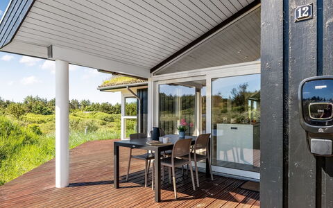 Danila - 600M from the Sea: Portico, Tetto, Architettura, Casa, Porta, Materiale Composito, Shade, Deck, Villetta, Raccordo