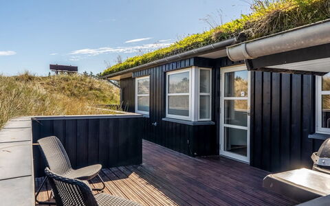 Danila - 600M from the Sea: Legna, Latifoglie, Plank, Color Legno, Deck, Pavimento In Legno, Shade, Balcone, Sedia, Illuminazione Diurna
