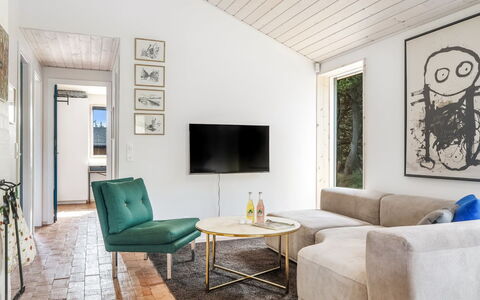 Kadife - 750M from the Sea: Mobilia, Interior Design, Pavimentazione, Divano, Pavimento, Parete, Soggiorno, Legna, Camera, Soffitto