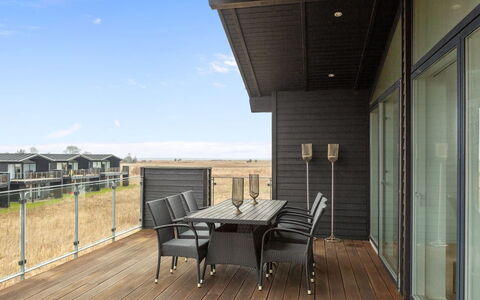 Gerniot - 500M from the Sea: Architettura, Tetto, Casa, Materiale Composito, Illuminazione Diurna, Raccordo, Driveway