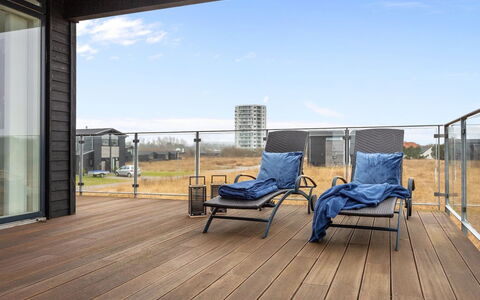 Gerniot - 500M from the Sea: Architettura, Tetto, Casa, Materiale Composito, Illuminazione Diurna, Raccordo, Driveway