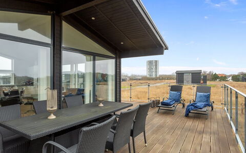 Gerniot - 500M from the Sea: Architettura, Tetto, Casa, Materiale Composito, Illuminazione Diurna, Raccordo, Driveway