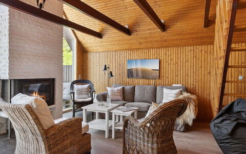 Anssi - 300M from the Sea: Legna, Casa, Villetta, Casa, Tetto, Area Rurale, Raccordo, Log Cabin, Edifici Giardino, Latifoglie
