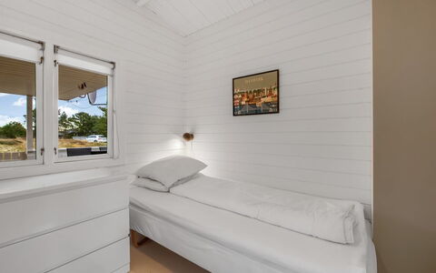 Heinke - 2Km from the Sea
