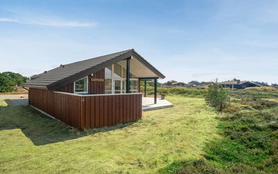 Tiane - 800M from the Sea