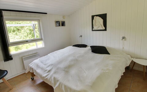 Aatos - 500M from the Sea: Parete, Camera Da Letto, Letto, Legna, Pavimentazione, Pavimento, Soffitto, Lenzuolo, Interior Design, Bedding