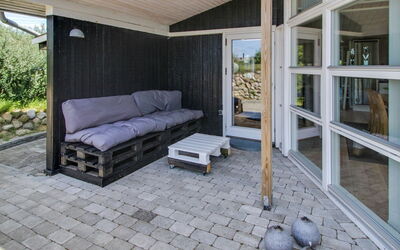 Aatos - 500M from the Sea