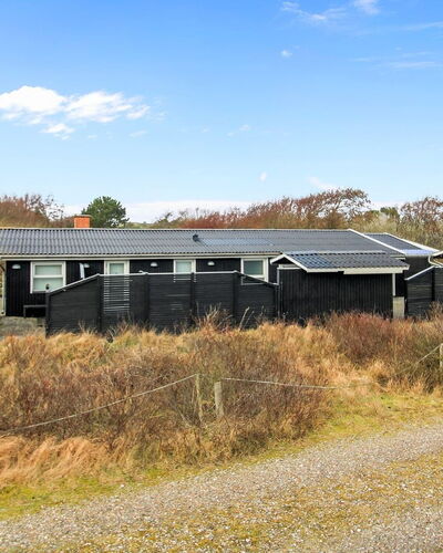 Aatos - 500M from the Sea