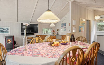 Alaine - 850M from the Sea