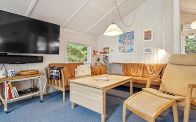 Alaine - 850M from the Sea