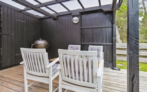 Elin - 3Km from the Sea: Tetto, Lotto, Villetta, Casa, Area Rurale, Capannone, Raccordo, Edifici Giardino, Log Cabin, Capanna