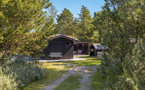 Elin - 3Km from the Sea: Tetto, Lotto, Villetta, Casa, Area Rurale, Capannone, Raccordo, Edifici Giardino, Log Cabin, Capanna