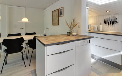 Eliene - 500M from the Sea
