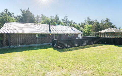 Elinbjörn - 1Km from the Sea: Legna, Villetta, Latifoglie, Plank, Color Legno, Edifici Giardino, Design, Cortile, Log Cabin, Backyard