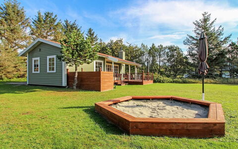 Botilde - 1Km from the Sea: Tetto, Lotto, Villetta, Casa, Area Rurale, Capannone, Raccordo, Edifici Giardino, Log Cabin, Capanna