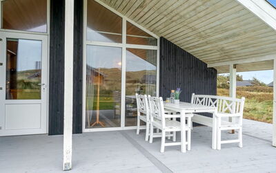 Elnur - 100M from the Sea