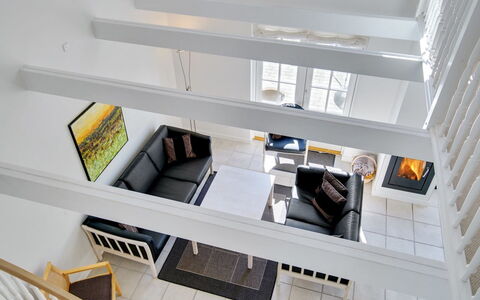 Ønef - 1Km from the Sea: Mobilia, Interior Design, Sedia, Pavimentazione, Tavolo, Ricorrere, Pavimento, Soffitto, Camera, Eco Hotel