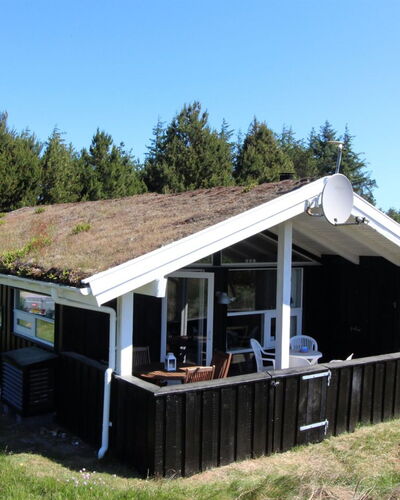 Anthonia - 1.6Km from the Sea